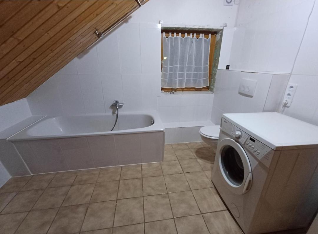 Hopfach Dachwohnung Wolpertshausen Екстериор снимка